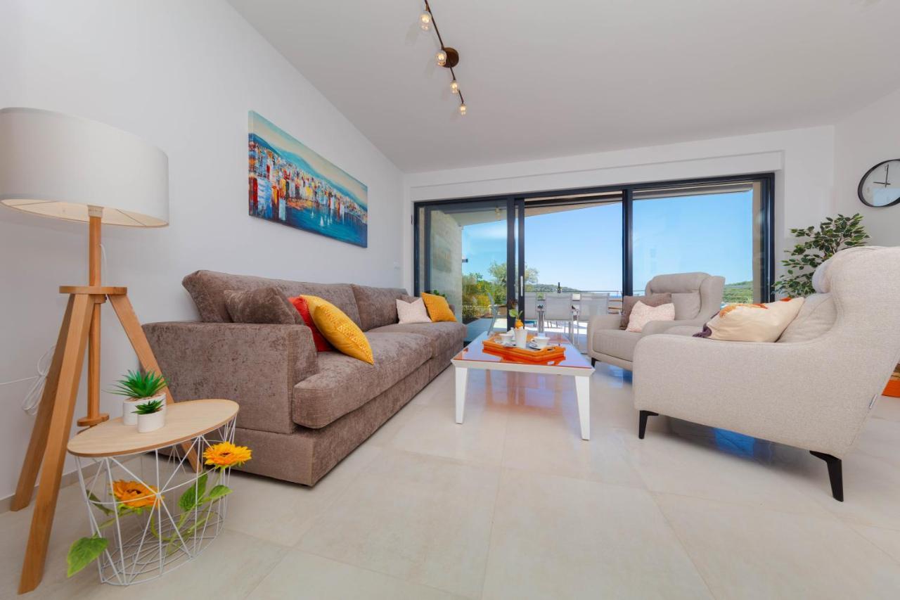 Apartment Oranz