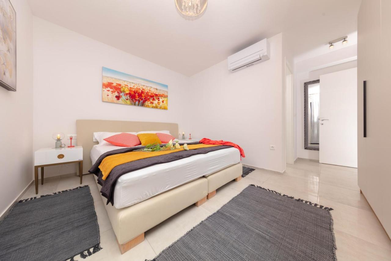 Oranz Apartment *